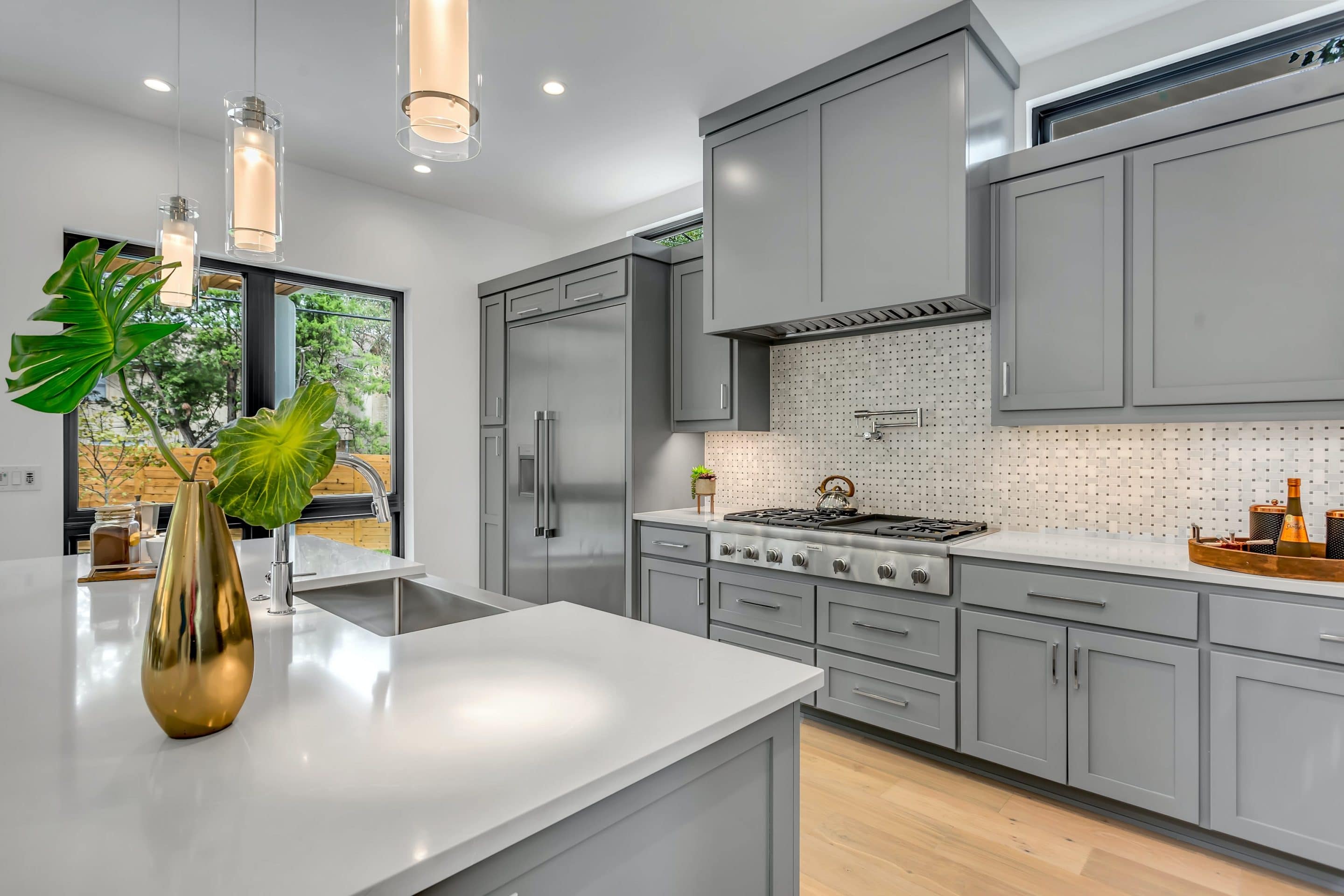 Is a Backsplash Necessary In the Kitchen? Designer Online