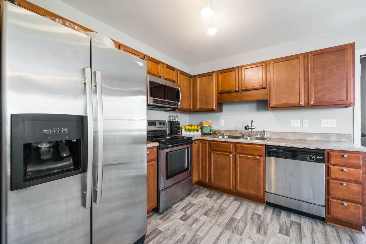 Solid Wood vs Veneer Kitchen Designer Online