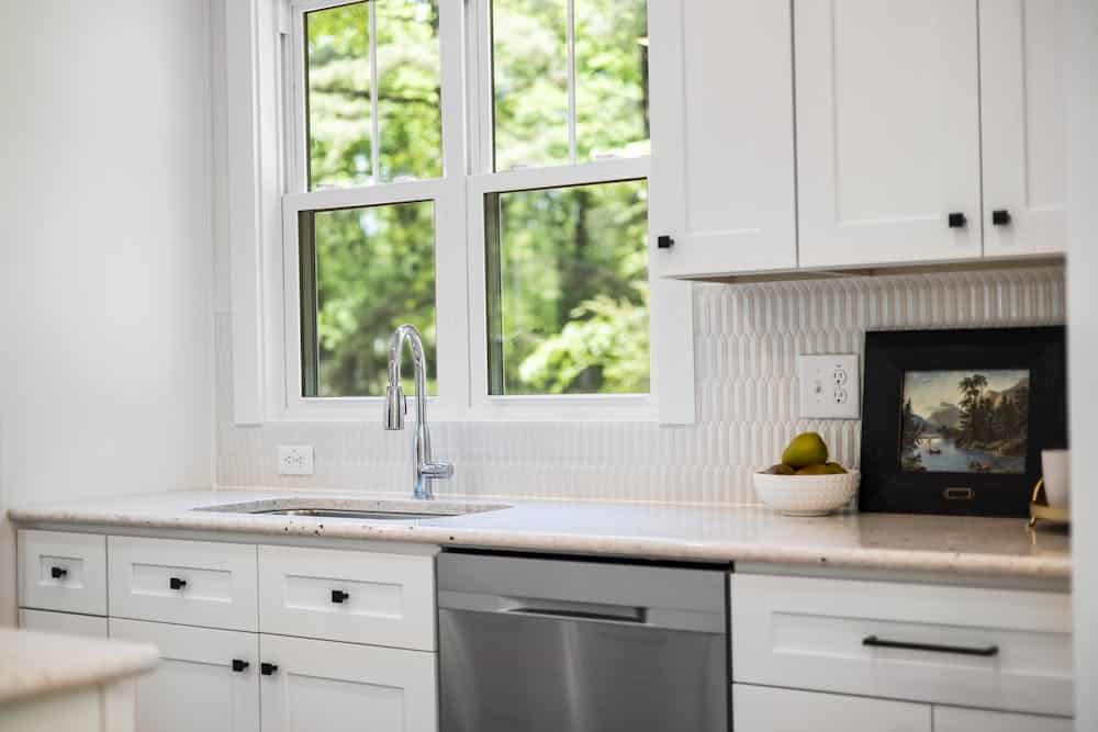 white kitchen cabinets