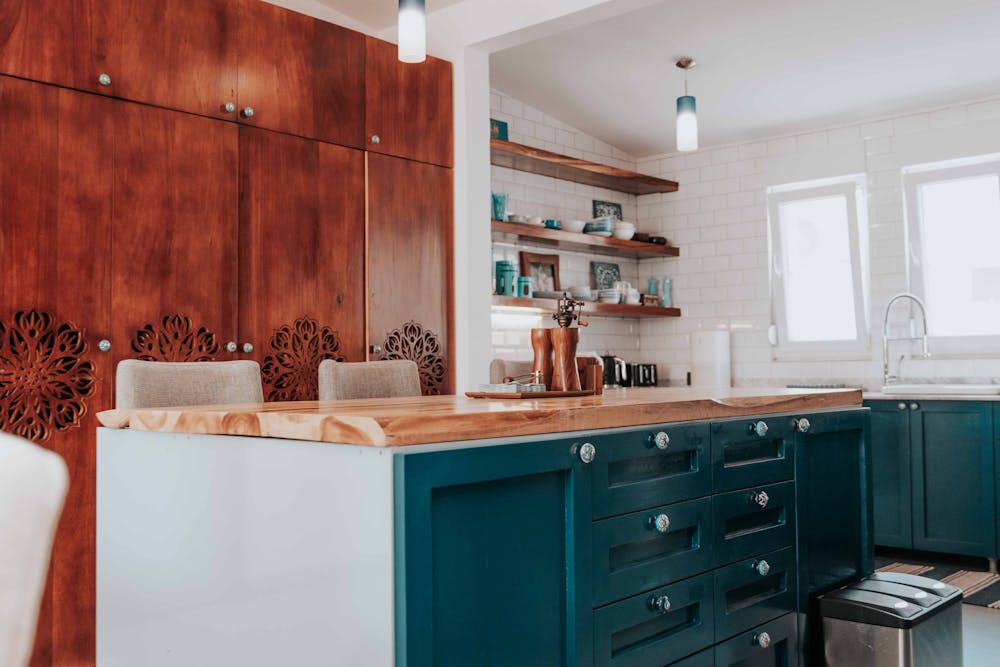 Melamine Kitchen Cabinets Makeover: What You Can (and Can’t) Do to Upgrade Them
