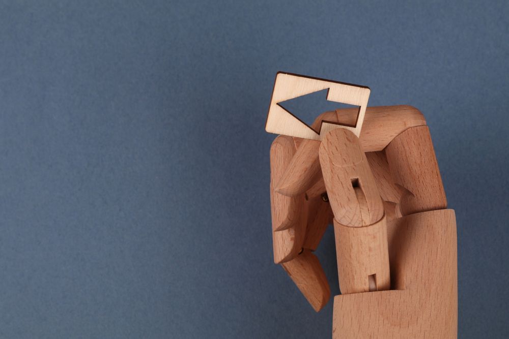 Can You Reverse Kitchen Cabinet Doors? A Practical Guide to Reversing Hinges, Repositioning Hardware, and Preventing Fit Issues